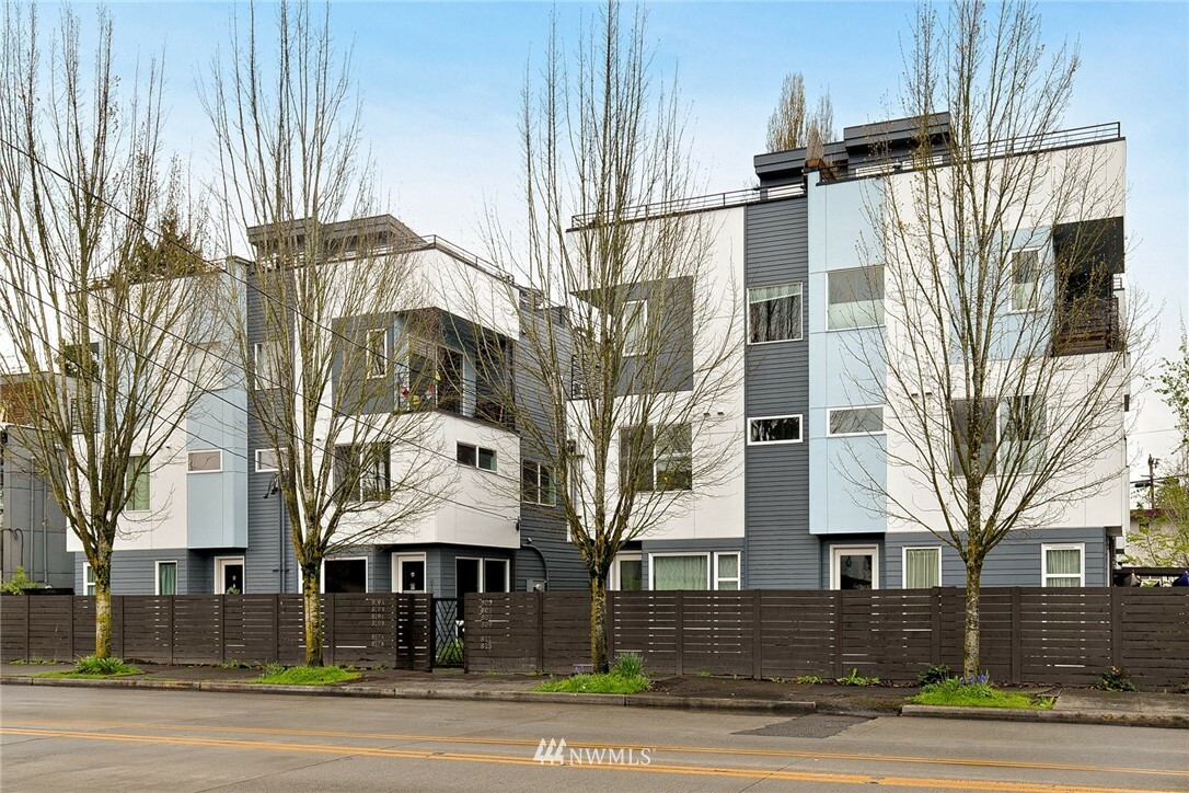 Property Photo:  819 S Cloverdale Street C  WA 98108 