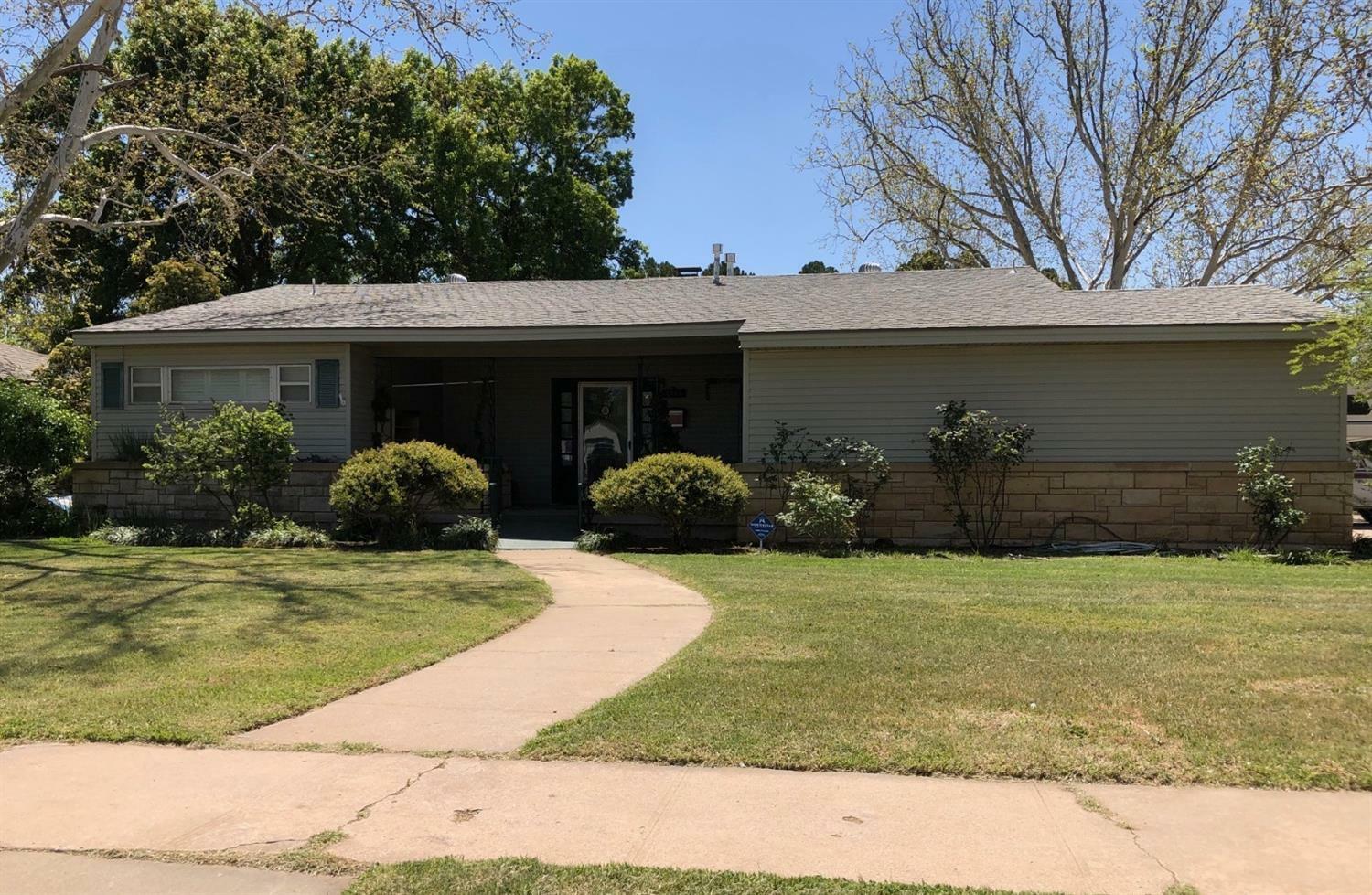 Property Photo: 2517 32nd Street 2517 TX 79410
