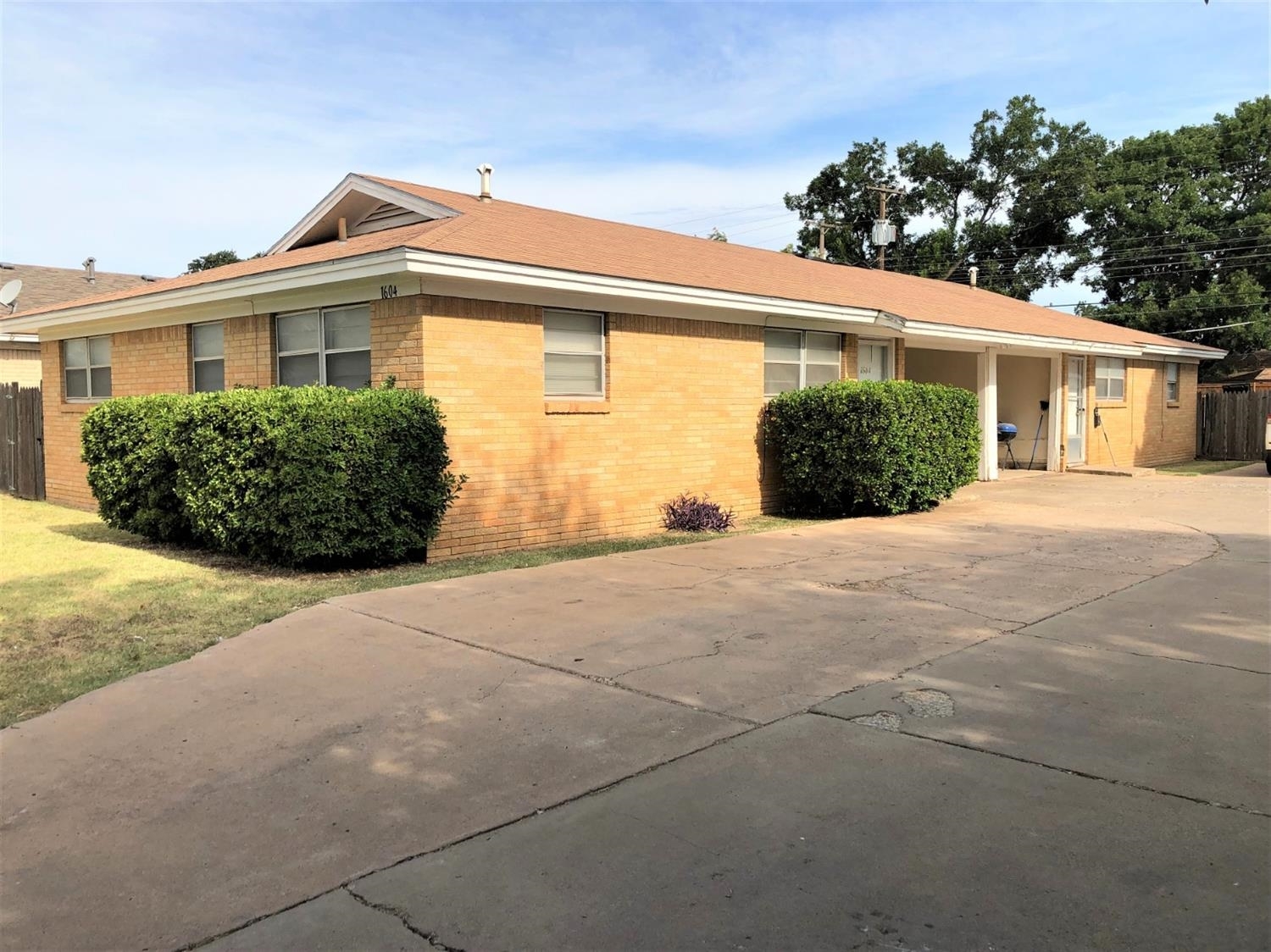 Property Photo:  1604 58th Street  TX 79412 