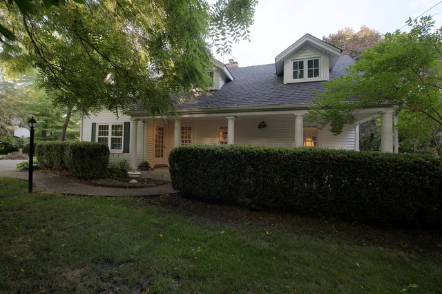 Property Photo:  334 Old Sutton Road  IL 60010 