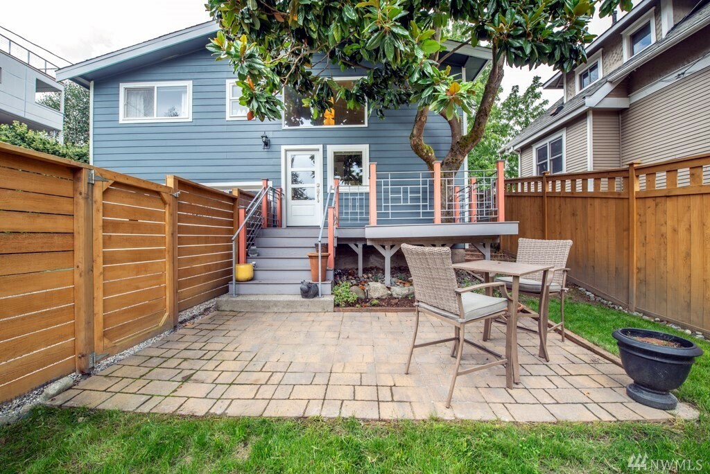 Property Photo:  4821 44th Ave S  WA 98118 