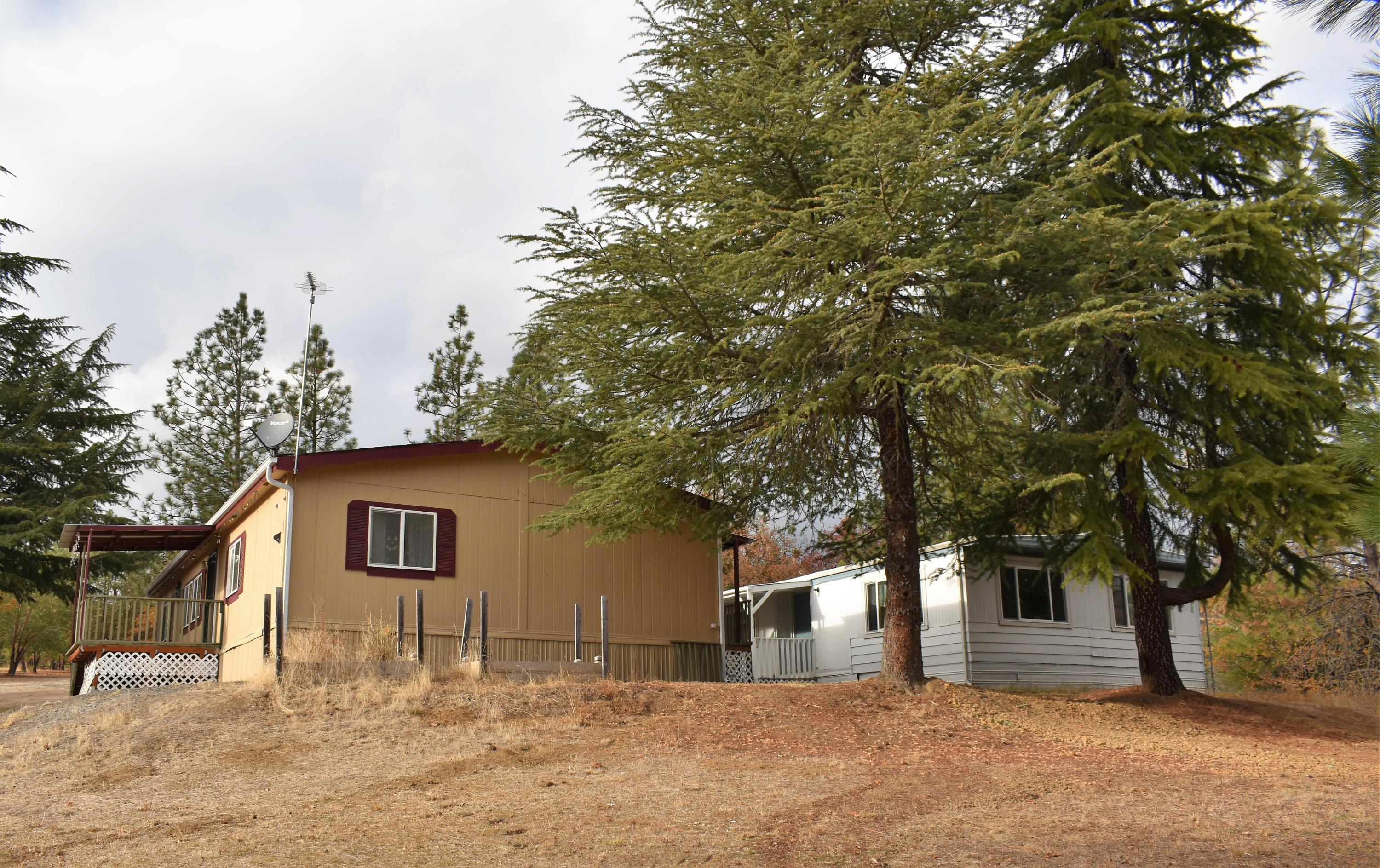Property Photo: 15001 Meadows Road OR 97503