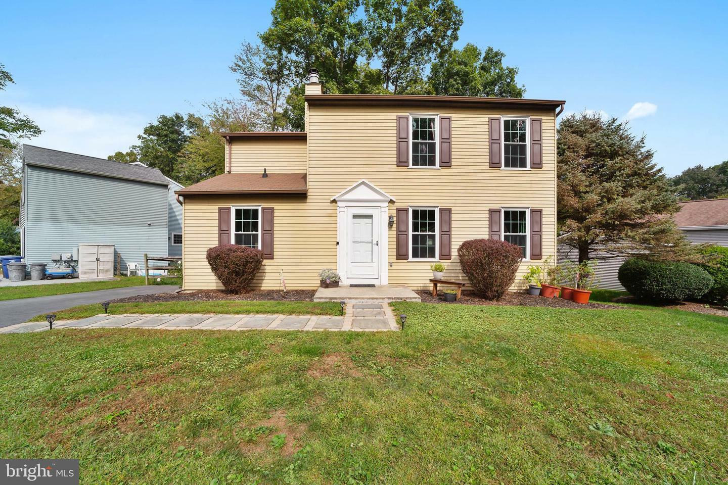 Property Photo:  91 Canterbury Court  PA 19335 