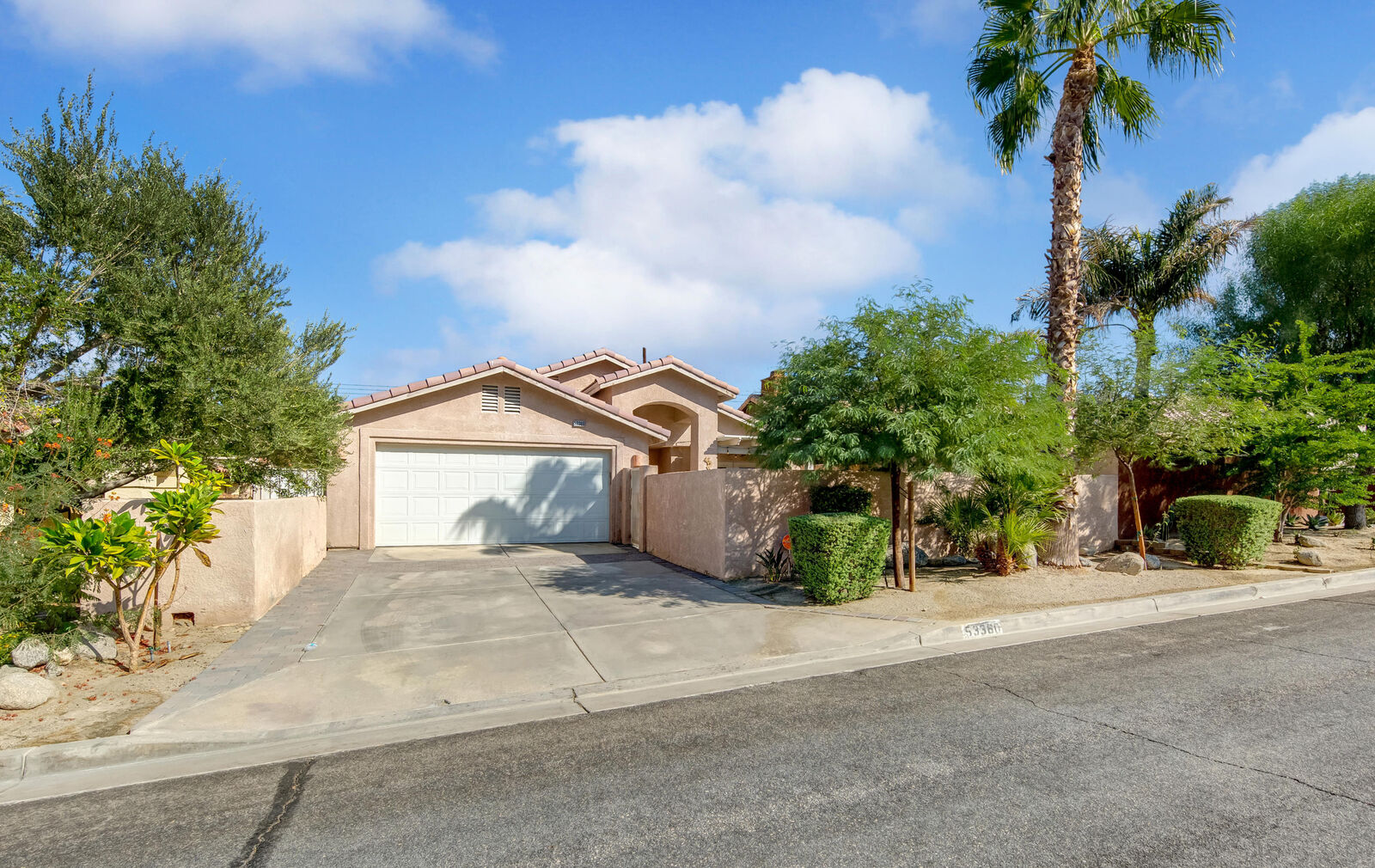 Property Photo: 53360 Avenida Juarez CA 92253