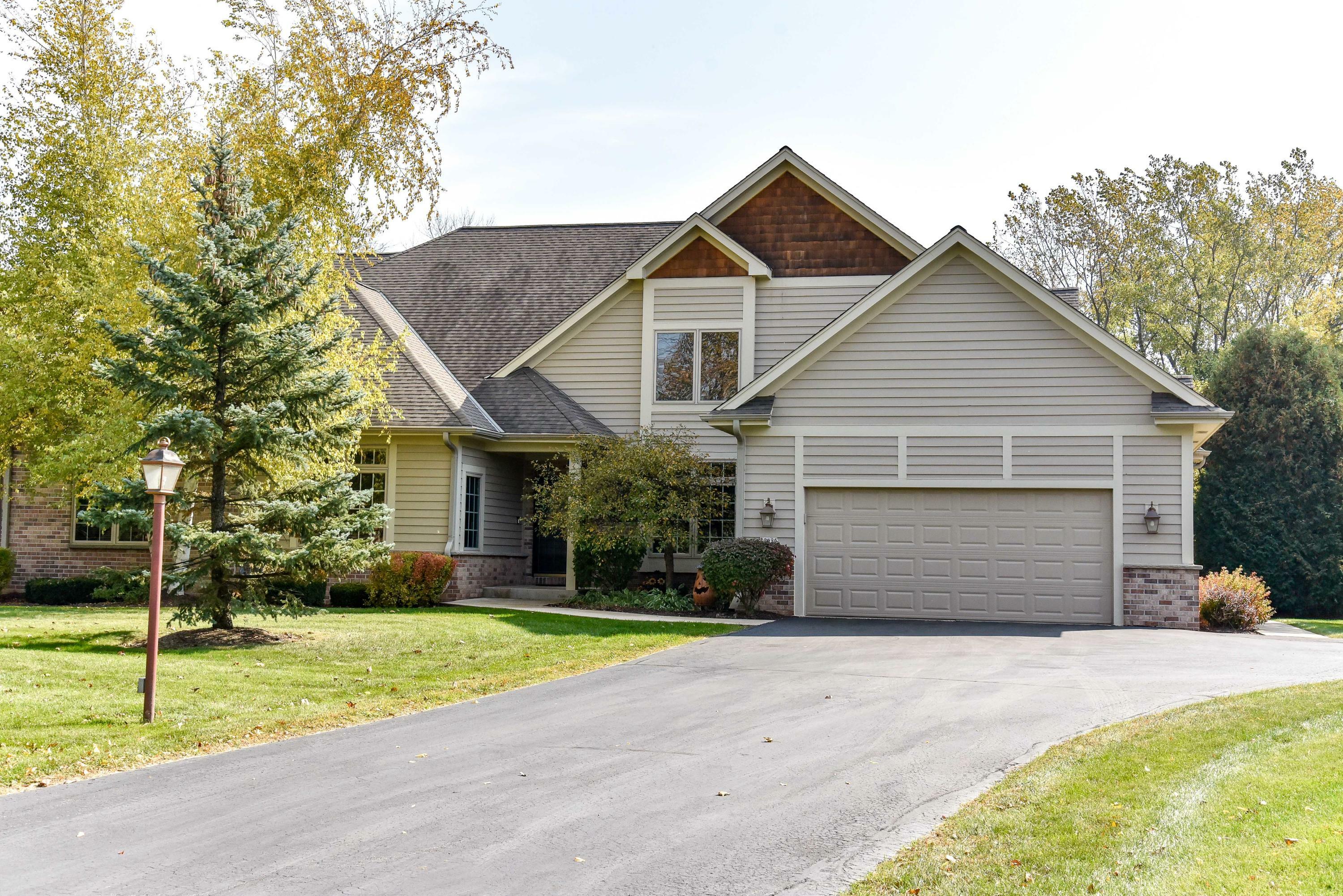 Property Photo:  10496 N Hidden Creek Ct  WI 53092 