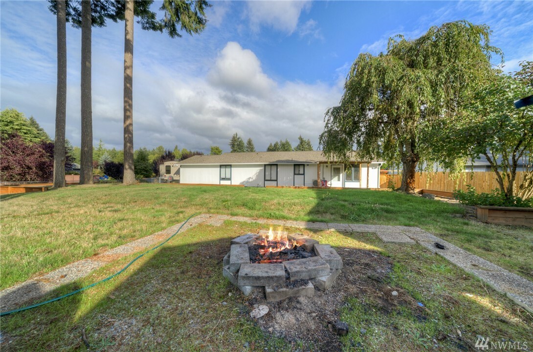 Property Photo: 23918 70th Av Ct E WA 98338