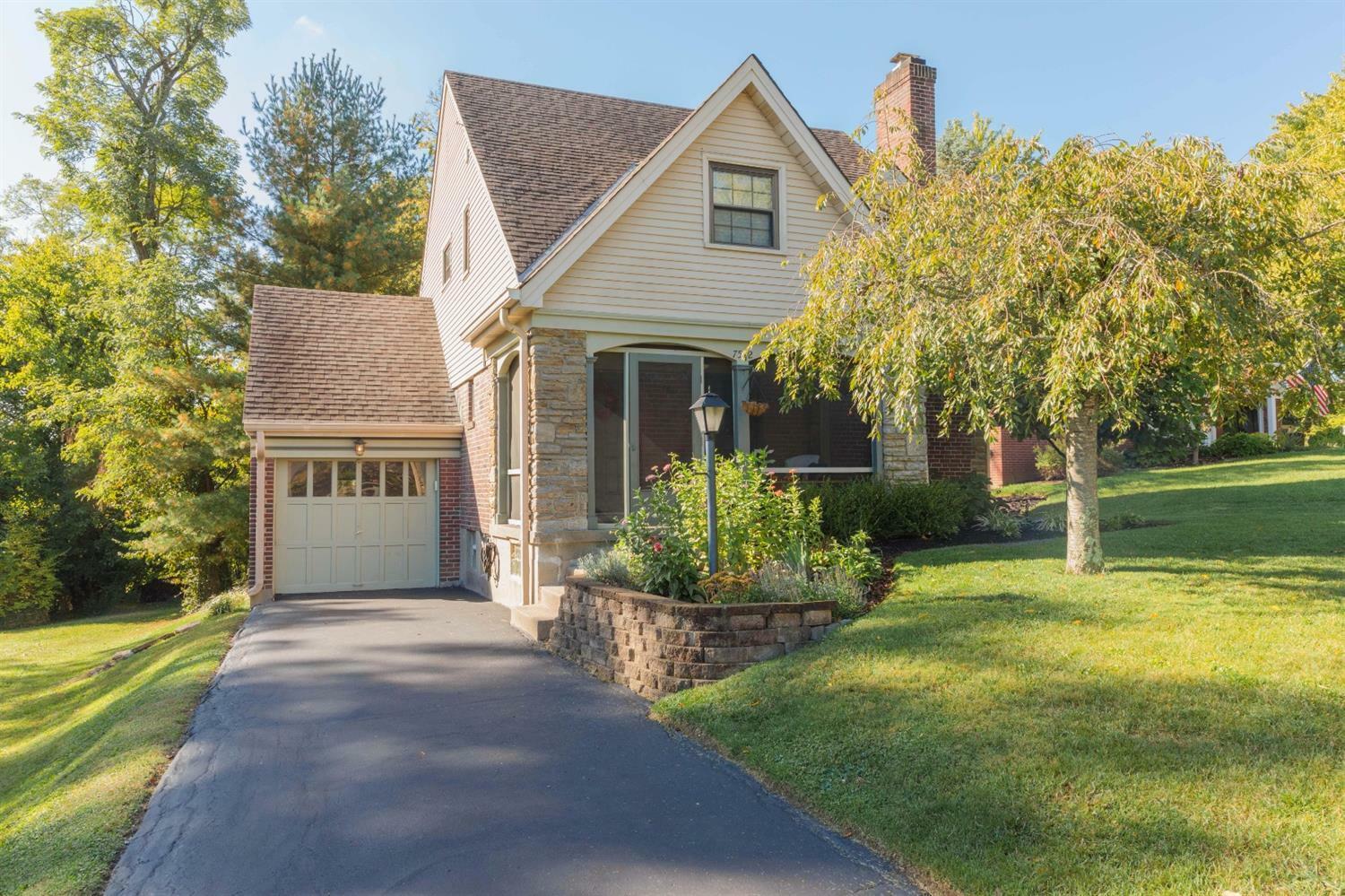Property Photo: 7522 Kirtley Dr OH 45236