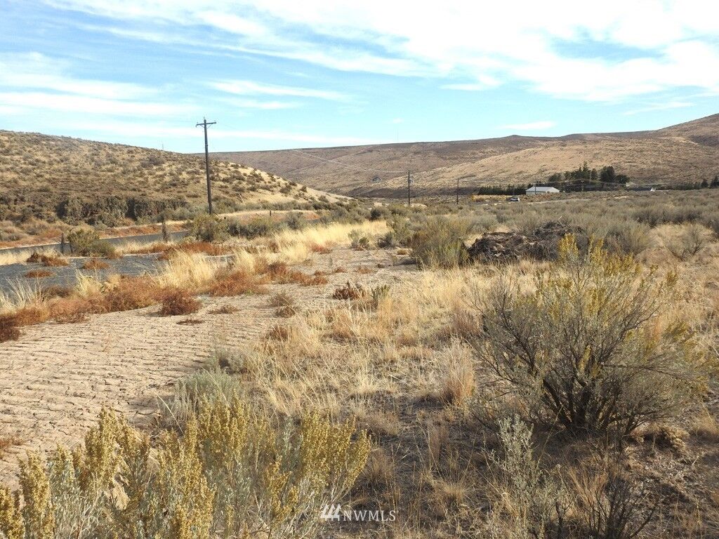 Property Photo:  16 Johnson Road NW  WA 98823 