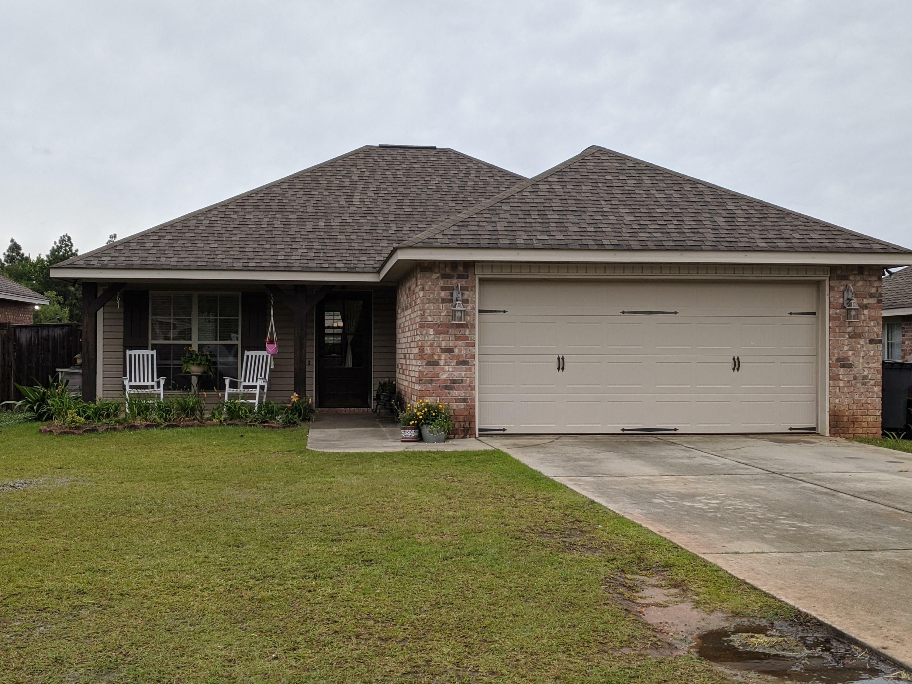 Property Photo: 29 Hawthorne Dr. MS 39402
