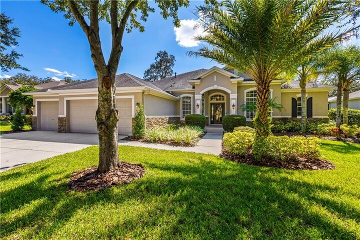 Property Photo: 5812 Terncrest Drive FL 33547