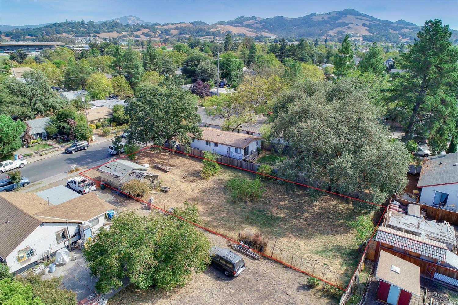 Property Photo: 943 Deturk Avenue CA 95404