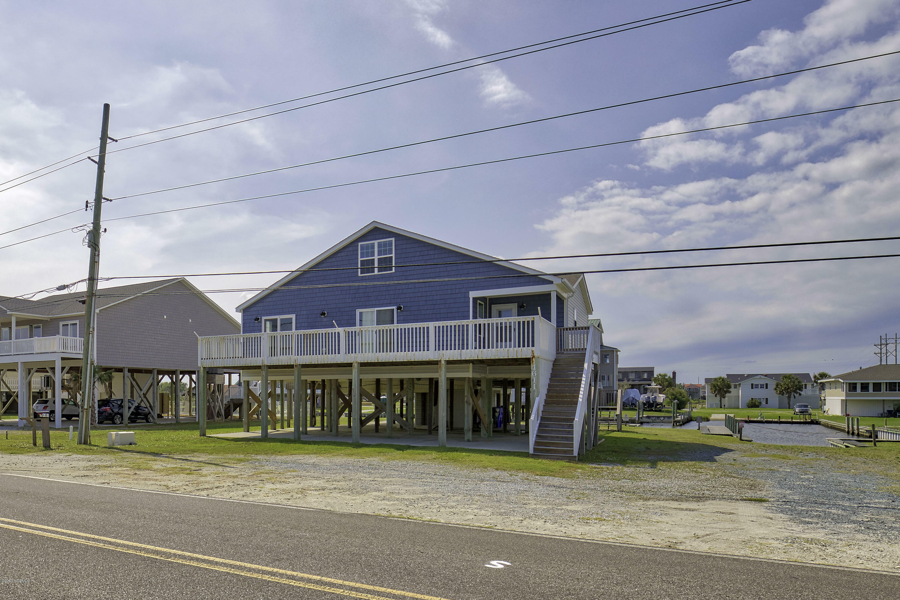 Property Photo:  1611 New River Inlet Road  NC 28460 