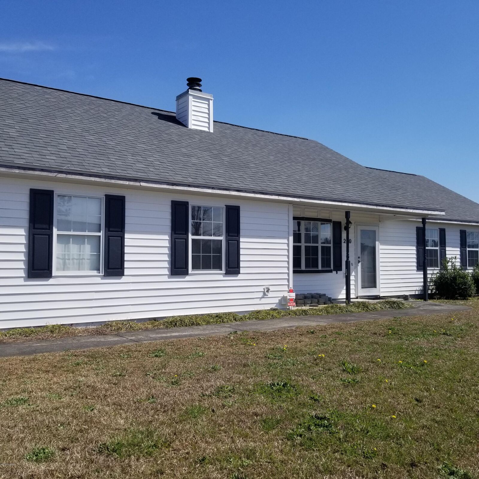 Property Photo:  210 Joey Court  NC 28539 