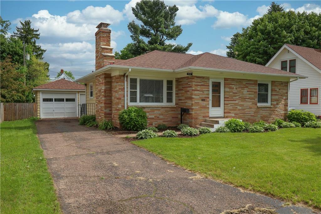 Property Photo:  1518 Hoover Avenue  WI 54701 