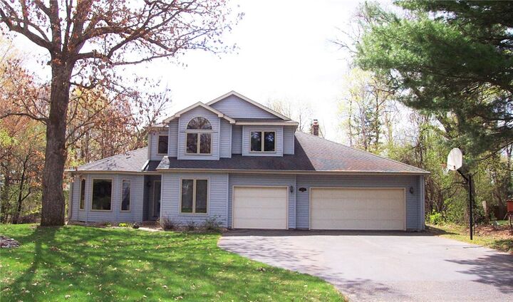 2912 N Plum Tree Circle  Menomonie WI 54751 photo