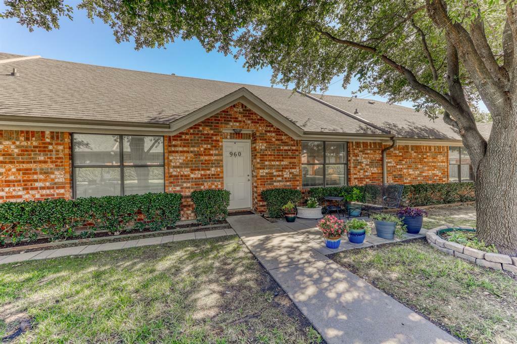 Photo de la propriété:  960 Austin Court  TX 76086 