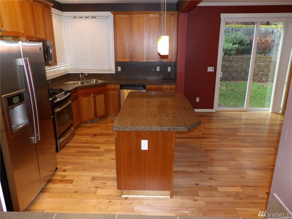 Property Photo: 473 Lingering Pine Dr NW WA 98027