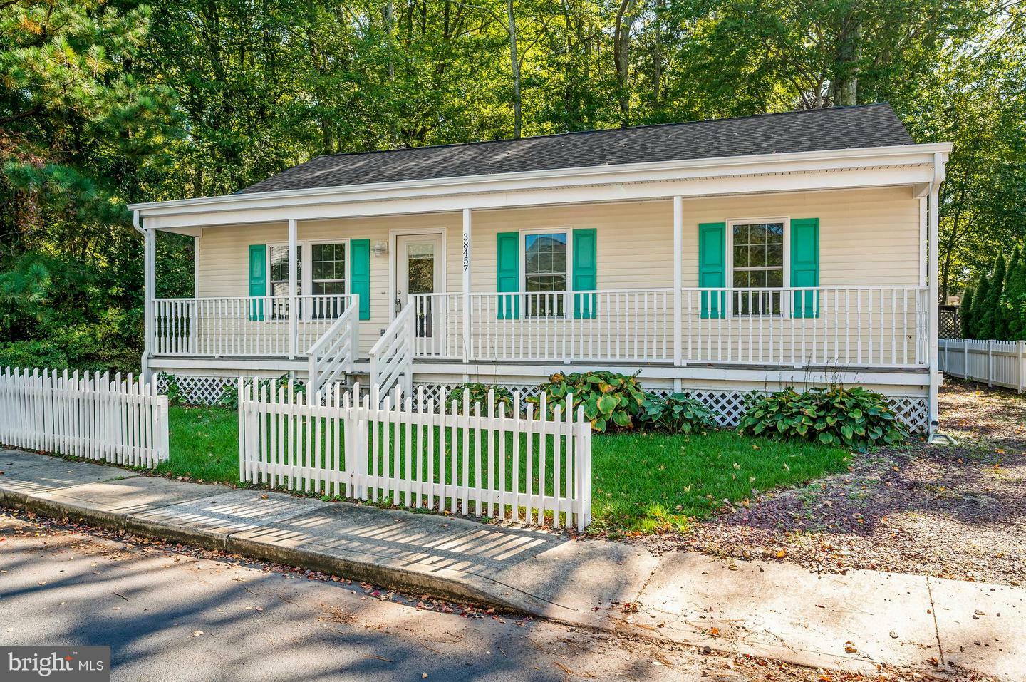 Property Photo: 38457 South Hampton Drive DE 19945