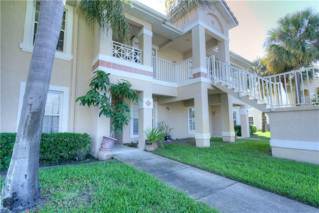 Property Photo:  13313 Fairway Glen Drive 103  FL 32824 