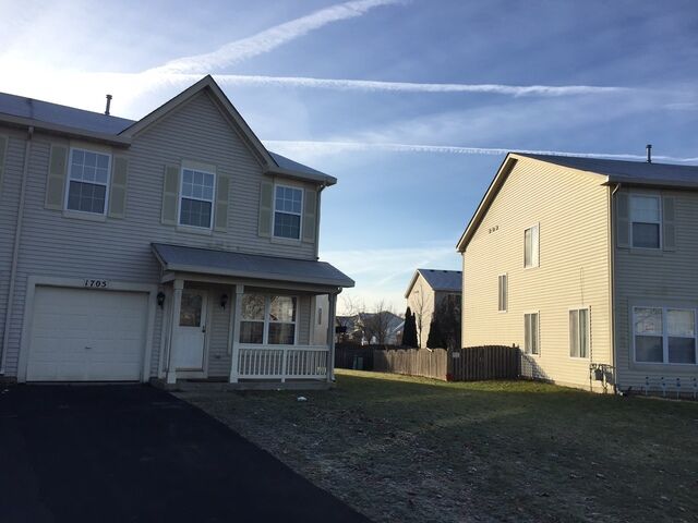 Property Photo: 1705 Ramsey Drive 1 IL 60446