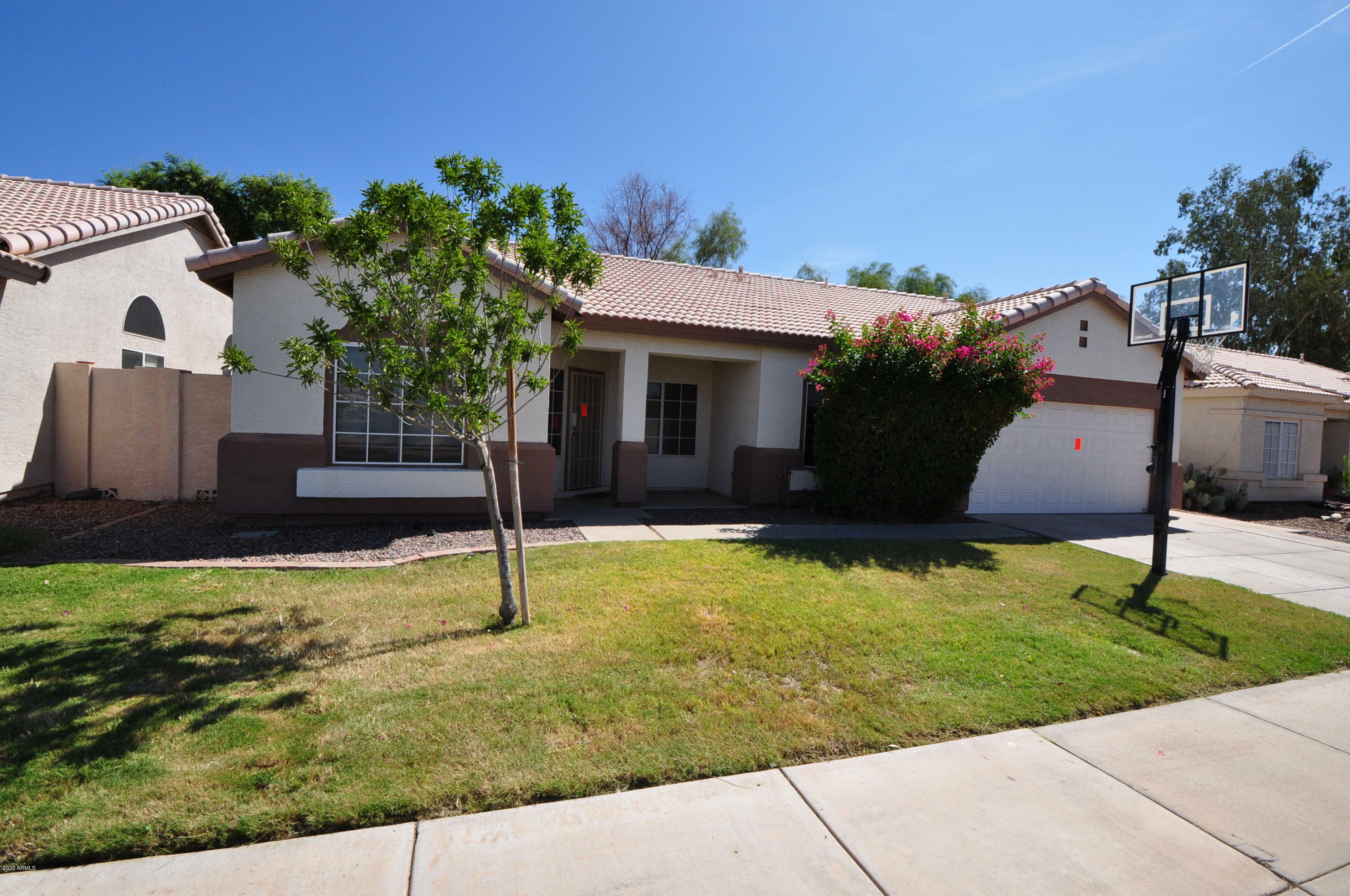 Property Photo:  1031 N Amber Street  AZ 85225 