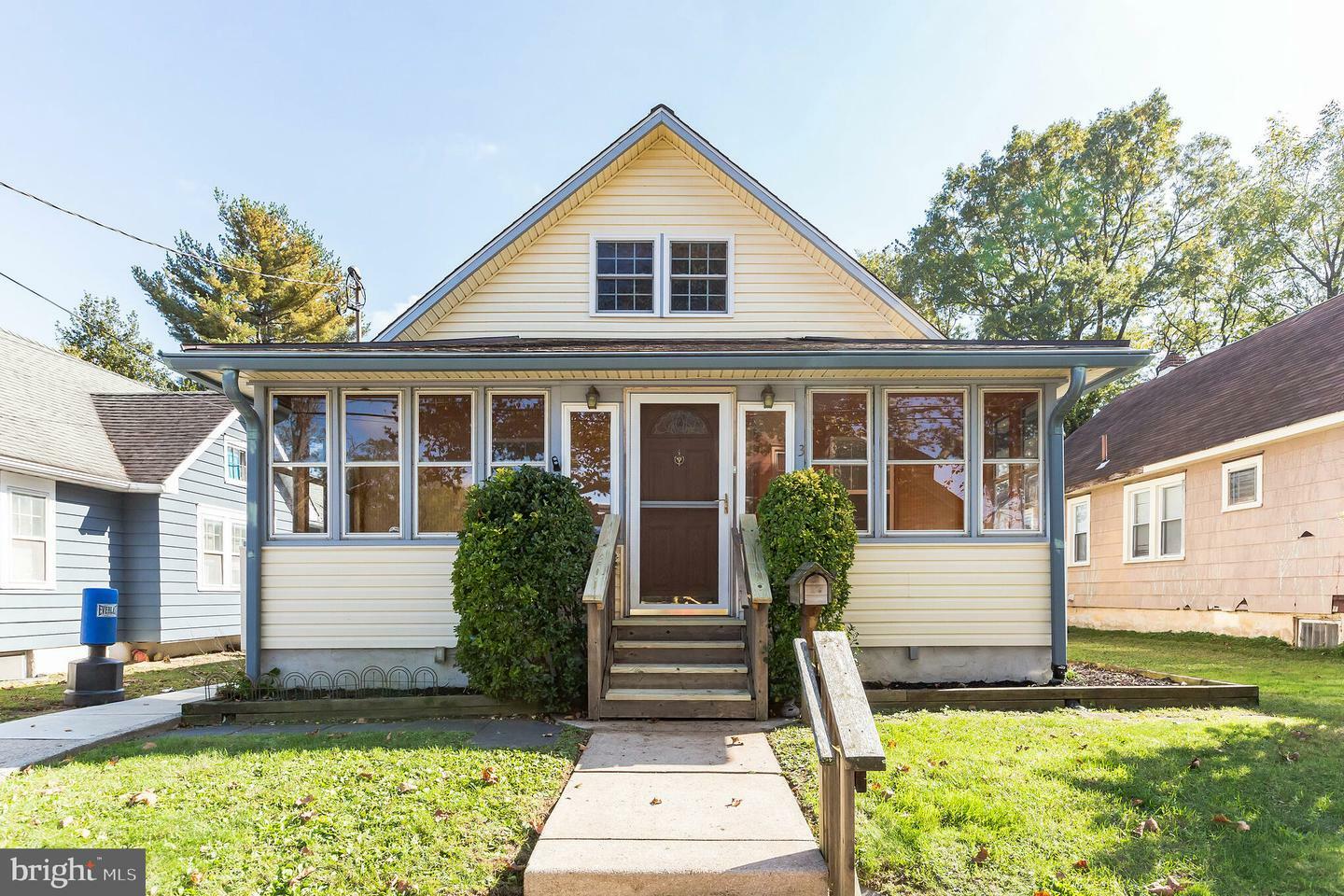 Property Photo:  3 E Haines Avenue  NJ 08007 