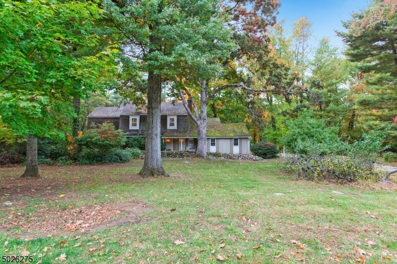 Property Photo:  730 Orchard Ln  NJ 07417