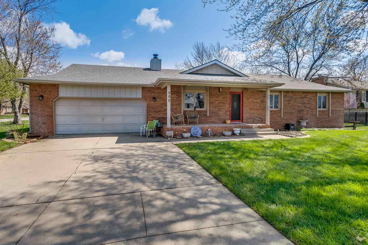 Property Photo: 500 S Dexter Ave KS 67147