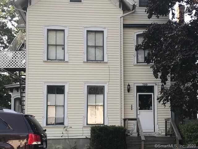 Property Photo:  750 Broad Street  CT 06450 