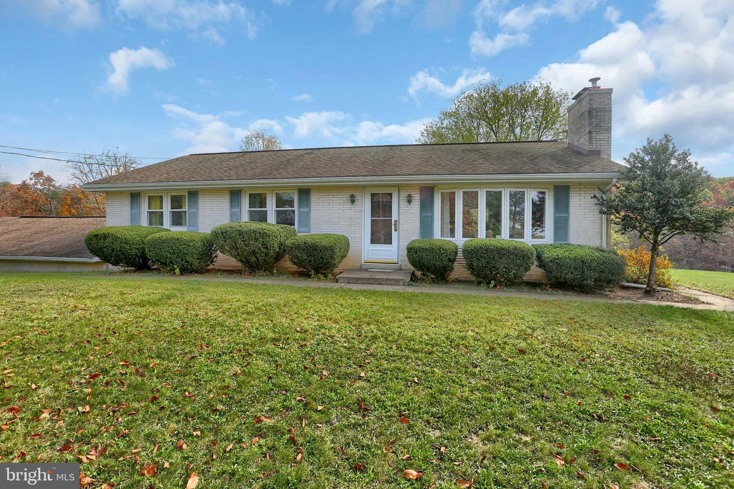 Property Photo:  2755 Spring Road  PA 17013 