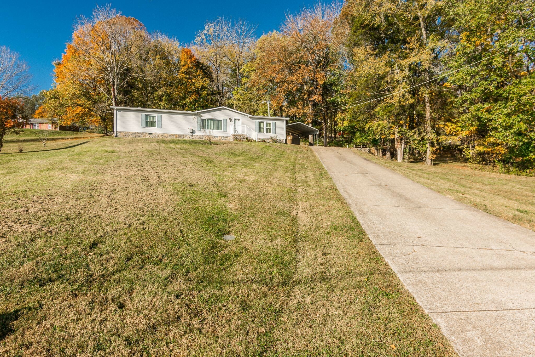 Property Photo:  215 Cartwright Ct  TN 37072 