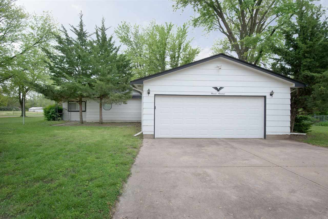 Property Photo: 1119 E 78th S. KS 67060