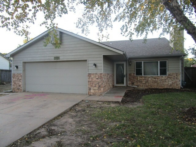 Property Photo:  10106 W Dora St  KS 67209 