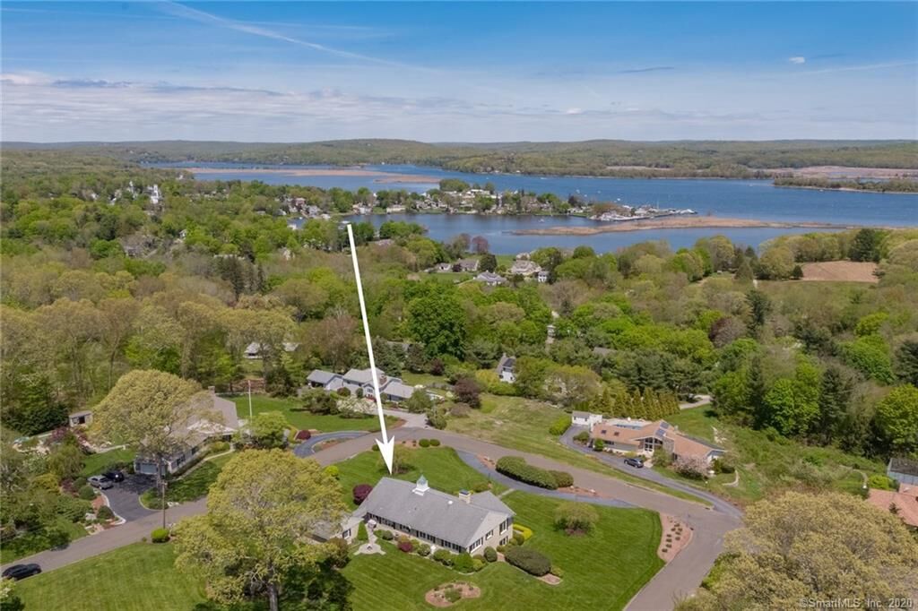 Property Photo: 26 Harbor View CT 06426