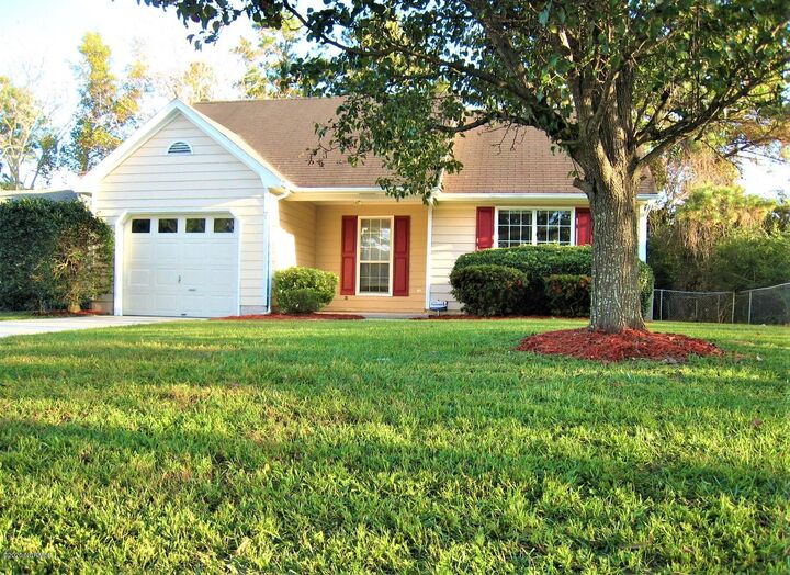 2608 Idlebrook Circle  Midway Park NC 28544 photo