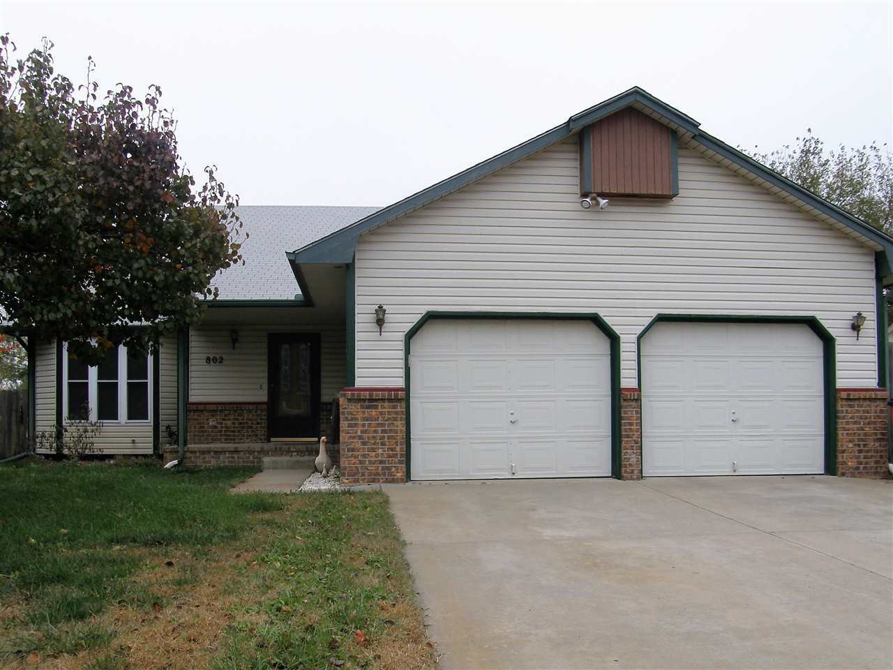 Property Photo: 802 E Karla Ct. KS 67060-1836