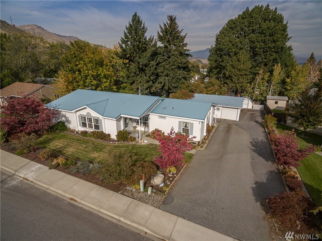 Property Photo: 1804 Cumbo Ct WA 98801