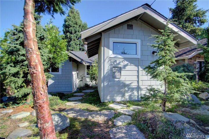 1029 E Orange  Burlington WA 98233 photo