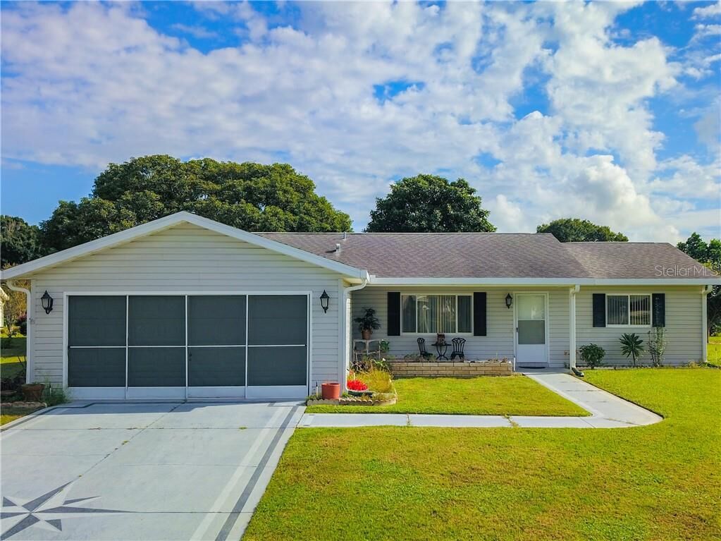 Property Photo:  17971 SE 105th Court  FL 34491 