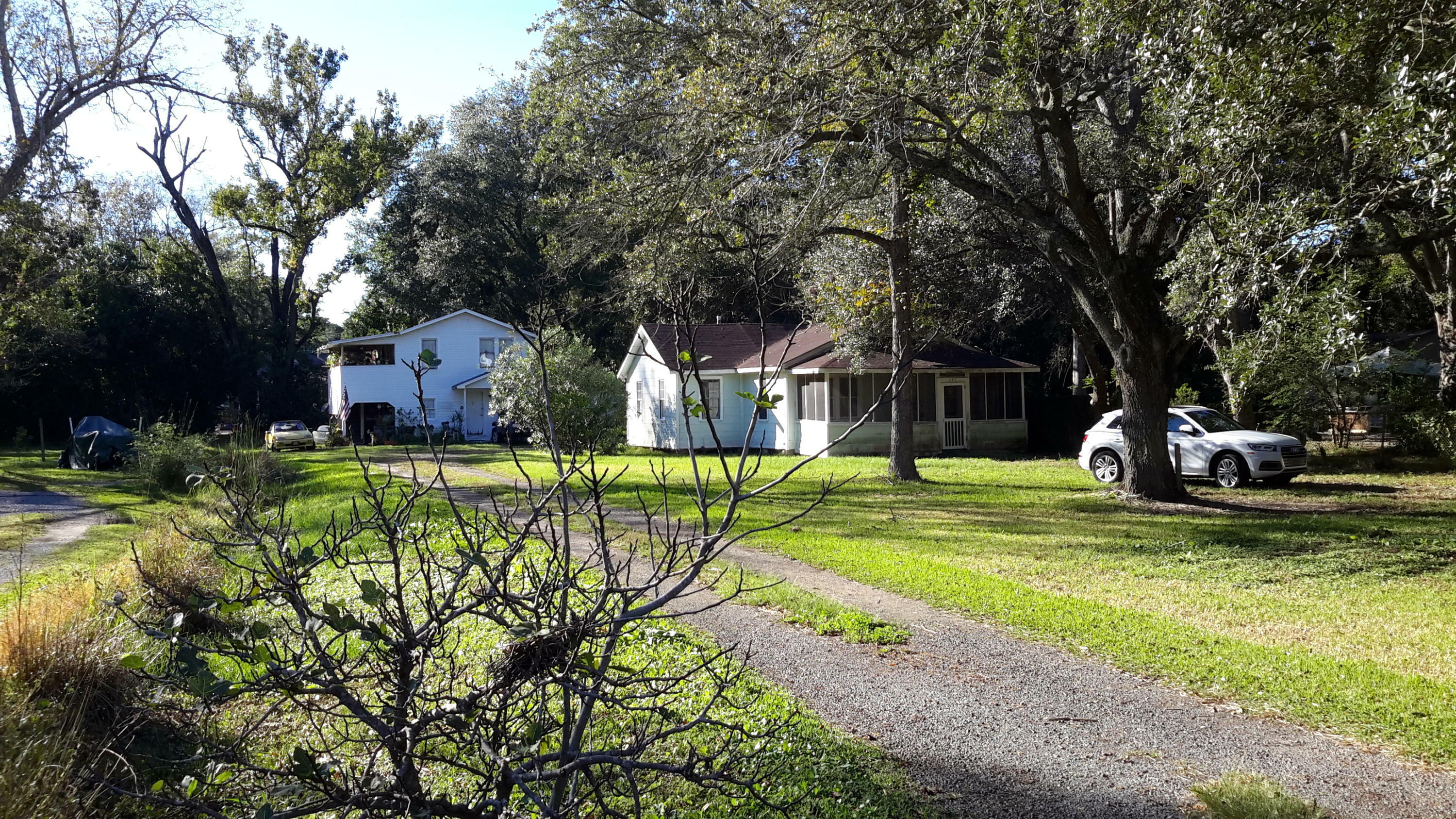Property Photo: 243 Woodland Shores Road SC 29412