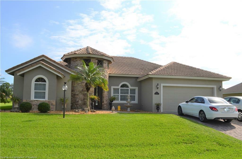 Property Photo:  5012 Friars Cove Street  FL 33872 