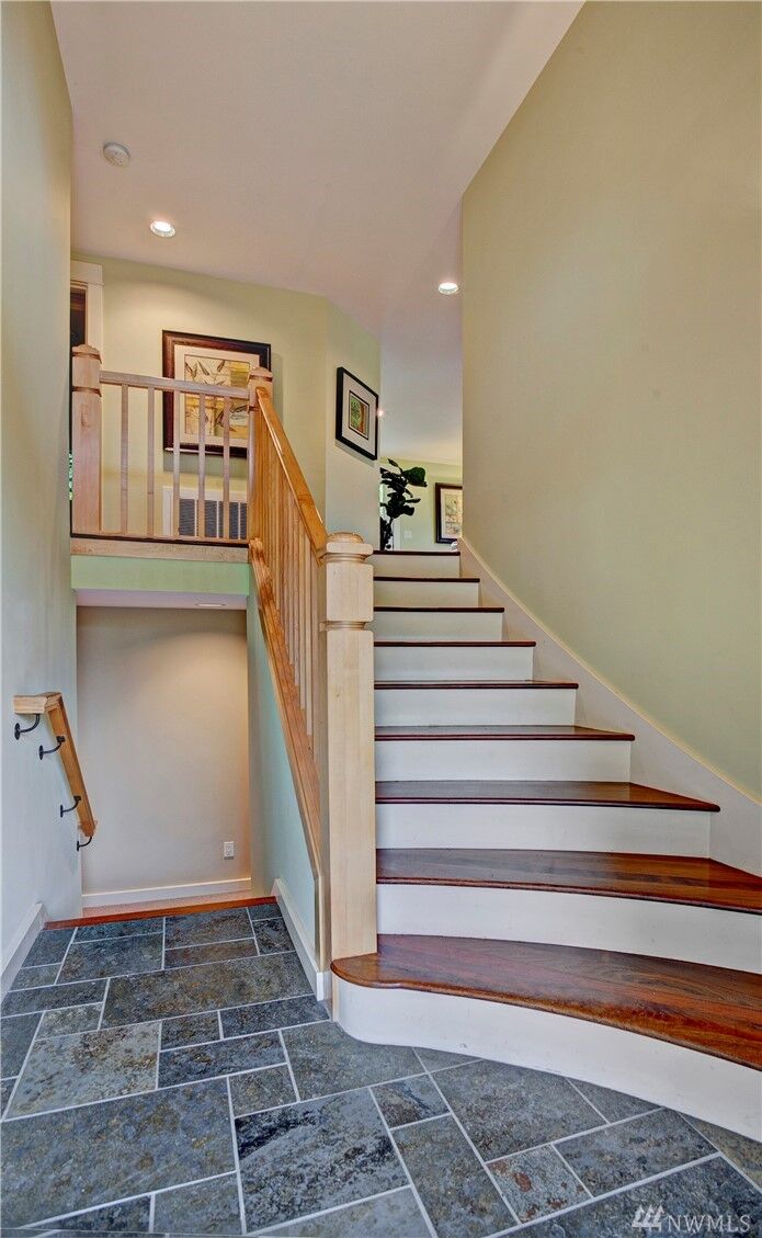 Property Photo: 13016 42nd Ave NE WA 98125