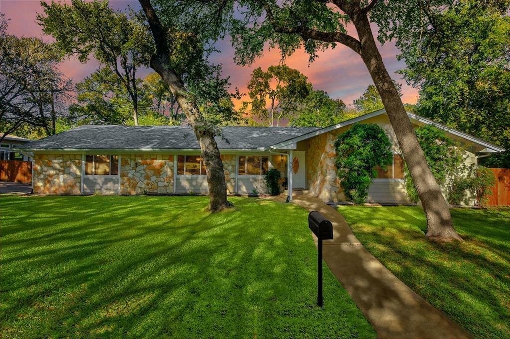 Property Photo:  908 N Bend Drive  TX 78758 