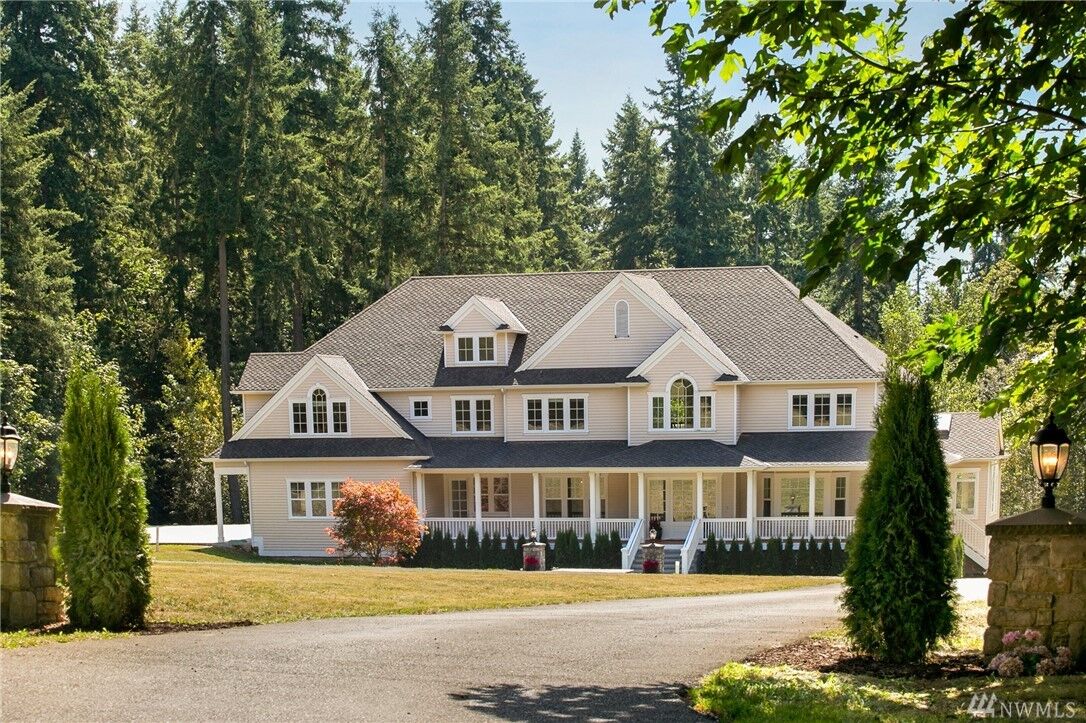 Property Photo:  18207 NE 136th St  WA 98052 