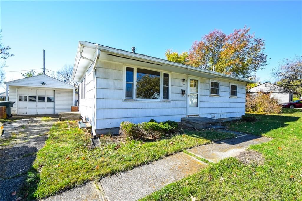 Property Photo: 1587 Edendale Road OH 45432