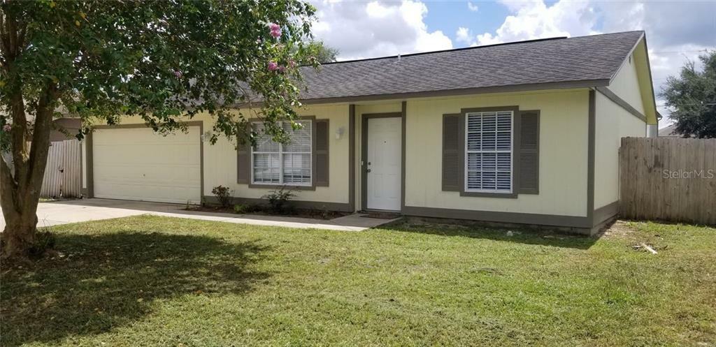 Property Photo:  2901 Grayton St  FL 32738 