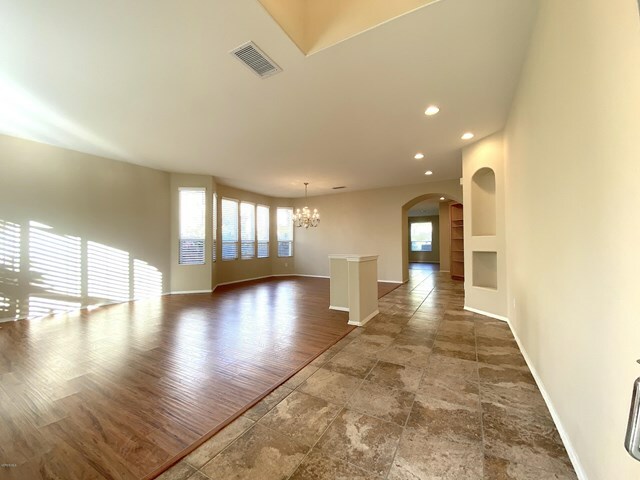 Property Photo:  1878 Red Robin Place  CA 91320 