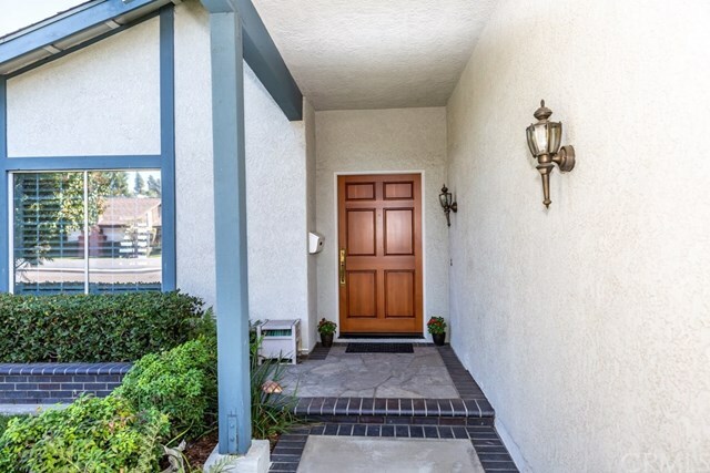 Property Photo:  5852 Oak Meadow Drive  CA 92886 