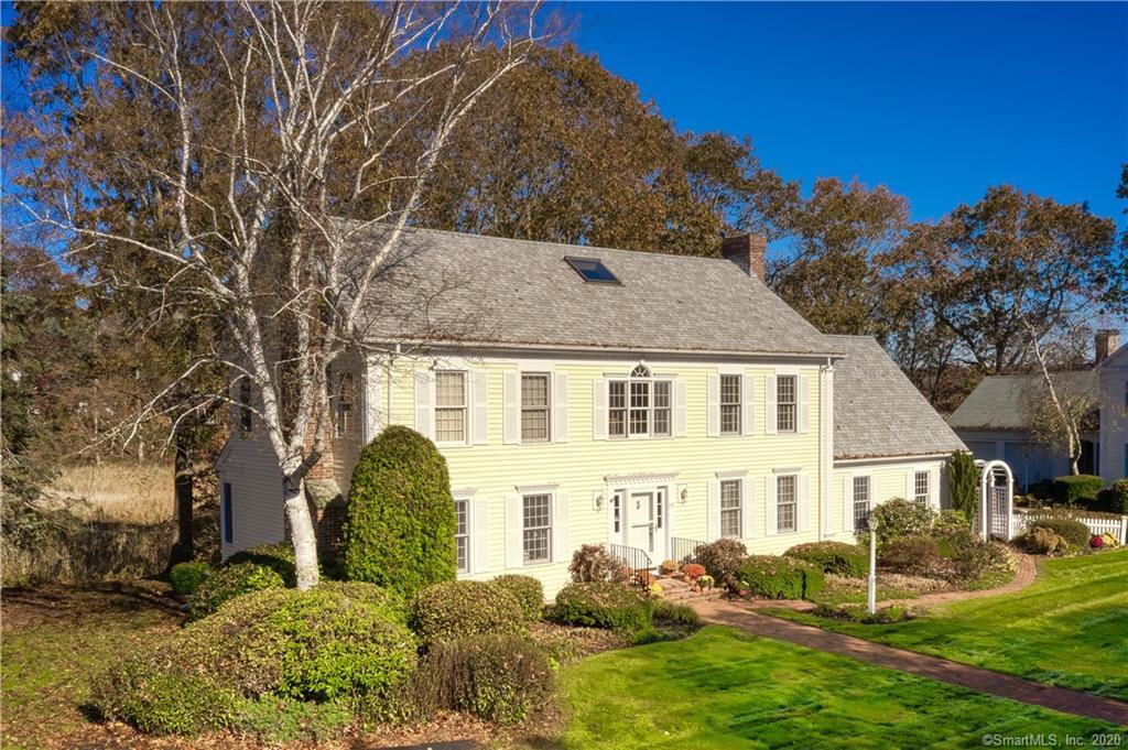 Property Photo:  19 Kingsbridge Way  CT 06443 