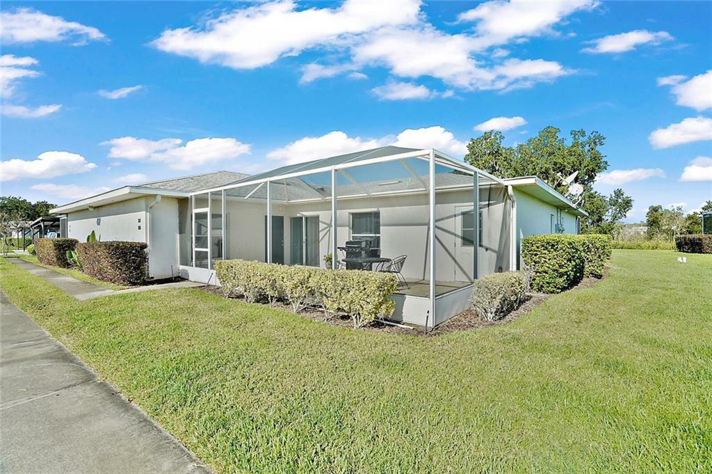 Property Photo:  1017 Willow Drive  FL 34748 